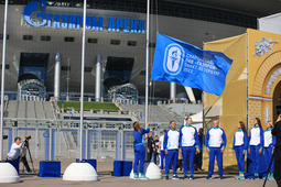 На церемонии открытия был поднят флаг корпоративных соревнований