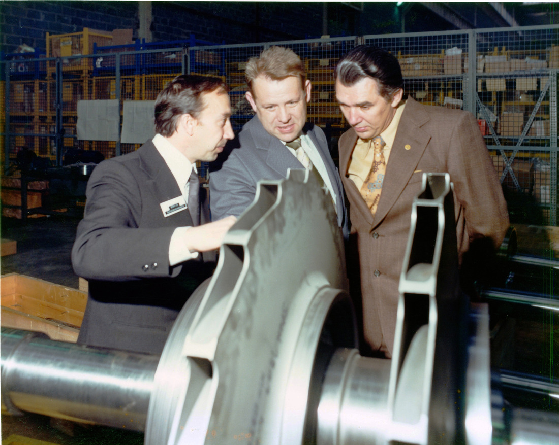 На заводе по производству турбин. Великобритания.1978 г.