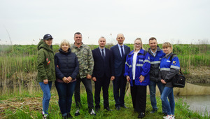 Сотрудники Ростовского ЛПУМГ совместно с молодыми специалистами приняли участие в зарыблении реки Дон