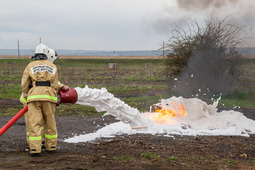Во время тренировки был отработан комплекс мероприятий по обеспечению безопасности на объекте, в том числе с применением средств пожаротушения
