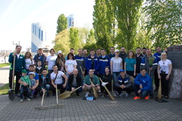 Участники традиционного субботника корпоративной ассоциации «Газпром на Кубани»