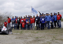 Газовики приняли участие в экологическом субботнике «Зеленая весна»