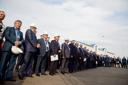 Гости торжественной церемонии, посвященной вводу в эксплуатацию компрессорной станции «Кубанская»