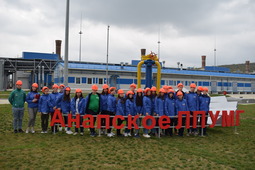 Школьники посетили компрессорную станцию «Русская»