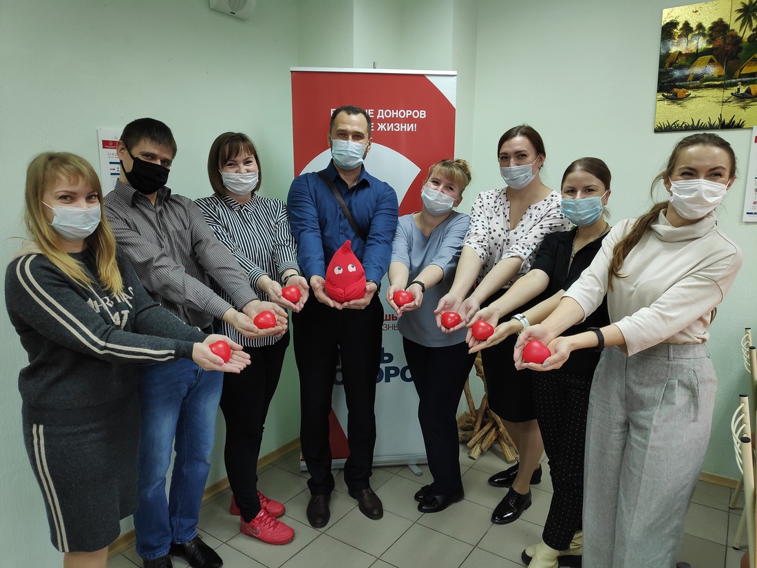 80 работников компании «Газпром трансгаз Краснодар» приняли участие в акции по сдаче донорской крови